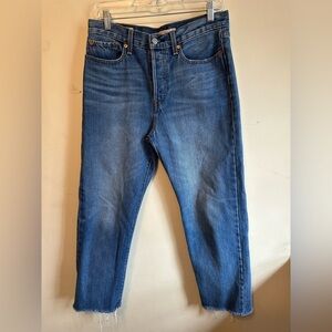 listing-status-banner